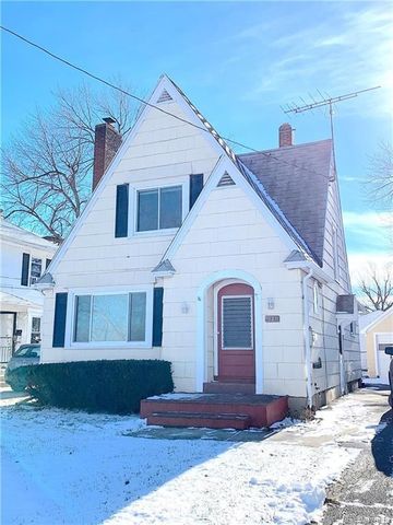 321 Utica St, Tonawanda NY  14150-5439 exterior