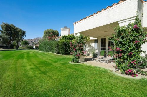 49970 Avenida Vista Bonita, La Quinta CA  92253-2613 exterior