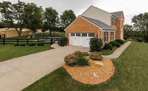 200 Ridgepointe Dr, Newport, KY 41076-9092