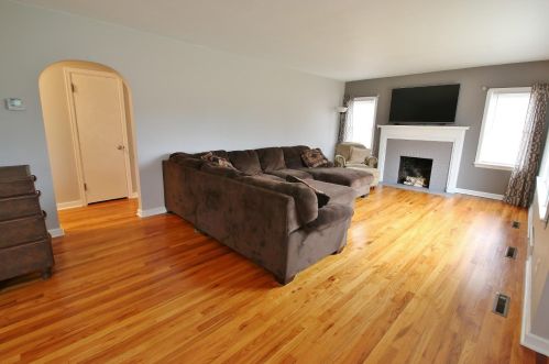 1145 Dietz Rd, Zanesville, OH 43701-8636