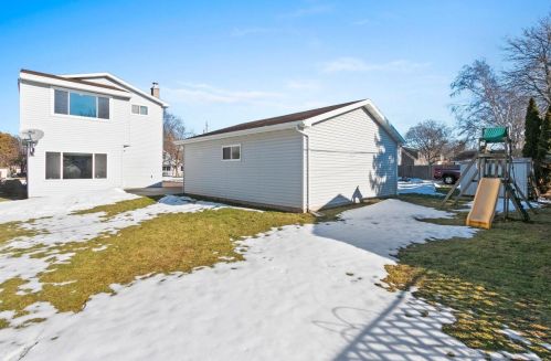 341 Grandview Ave, Menasha WI  54952-2225 exterior