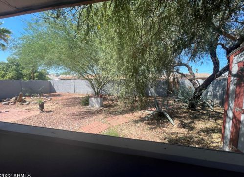 3524 Echo Ln, Phoenix AZ  85051-4752 exterior