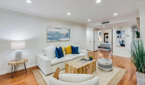 20800 4th St, Saratoga, CA 95070-5862
