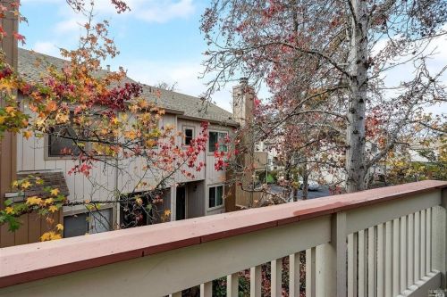 2527 Westberry Dr, Santa Rosa CA 95403-4136 exterior