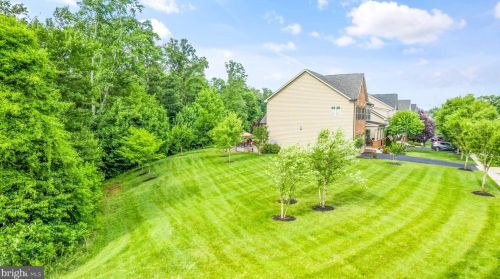 6882 Noyes Ave, Haymarket, VA 20169-4968