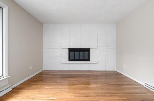 1930 Mendon Rd, Cumberland RI  02864-4390 exterior