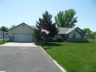 5406 Marie St, Pasco, WA 99301-2100