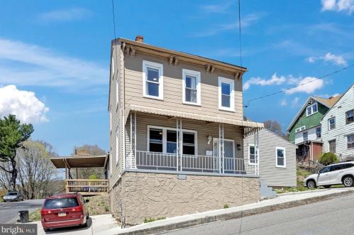 211 2nd St, Port Carbon, PA 17965-1337