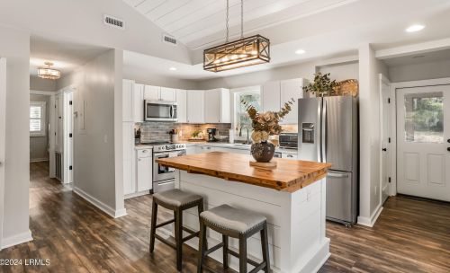 1902 Park Ave, Beaufort SC  29902-3816 exterior