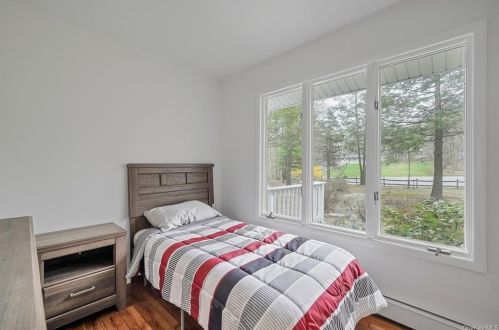 37 Emperor Ln, Montgomery NY  12549-1919 exterior