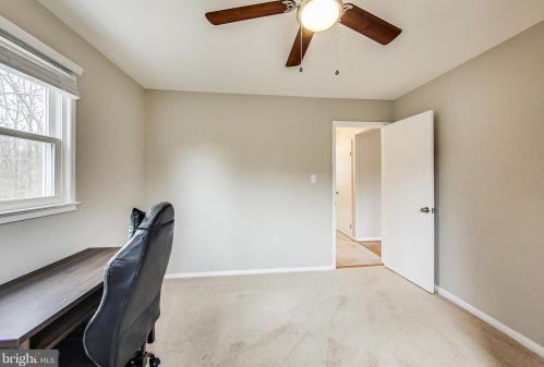 4326 Granby Rd, Woodbridge VA  22193-2514 exterior