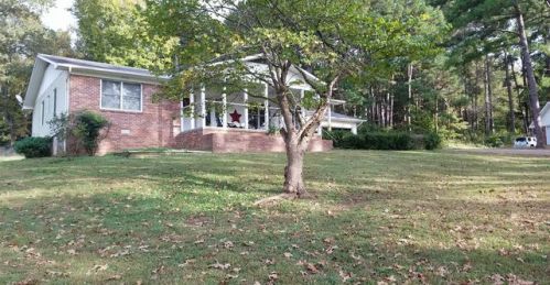 601 Parrott Dr, Huntsville, AR 72740-9157