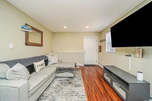 25 Audubon Ave, Holbrook NY  11741-2308 exterior