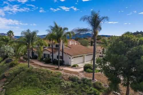 12505 Del Sol Rd, Lakeside, CA 92040-4542