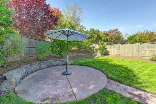 6040 Edgehill Dr, Folsom CA  95762-5474 exterior