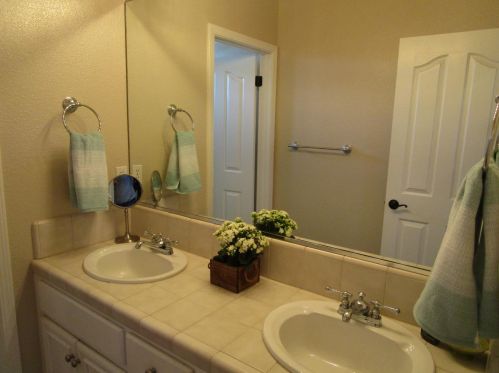 505 Caballo Ct, Hollister CA  95023-9055 exterior