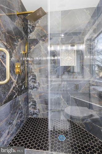 2257 16th St, Washington DC  20020-4301 exterior