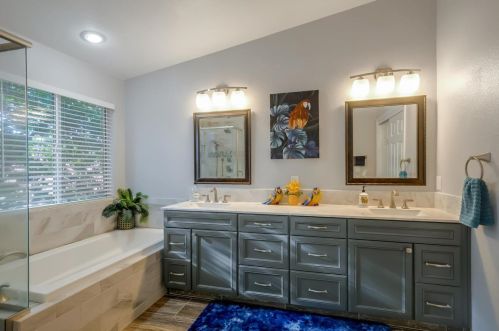 781 Bluff Dr, Los Banos CA  93635-5127 exterior