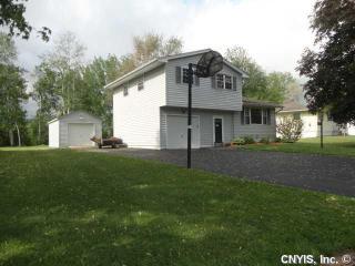 8131 Creekview Dr, Bridgeport, NY 13030-9476