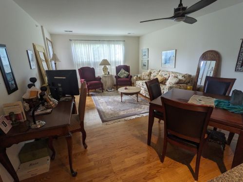 420 57th St, Kenosha, WI 53140-4250