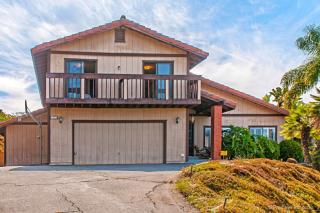 221 Mason Rd, Vista, CA 92084-1729
