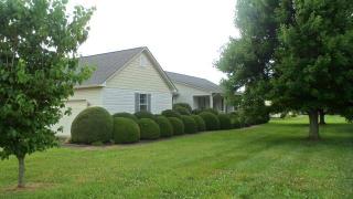 12 Gene Dr, Lawrenceburg, TN 38464-7293