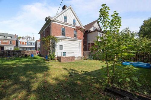 5438 Jackson St, Pittsburgh PA  15206-5311 exterior