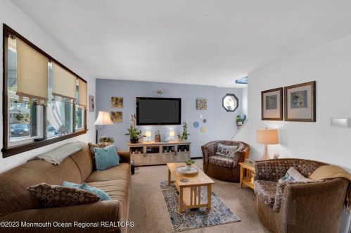 309 Ave, Belmar NJ 07719-2429 exterior