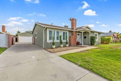 6350 San Rolando Cir, Buena Park CA  90620-3637 exterior