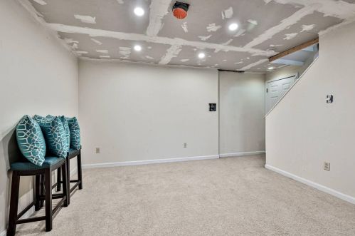 7549 Valley Watch Dr, Florence KY  41042-8004 exterior