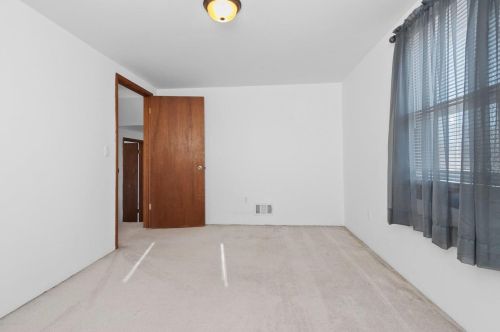 341 Grandview Ave, Menasha WI  54952-2225 exterior