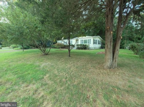 33907 Woodland Cir, Lewes, DE 19958-5207