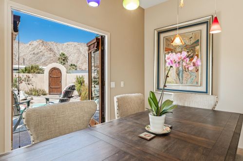 54560 Avenida Madero, La Quinta CA  92253-3725 exterior