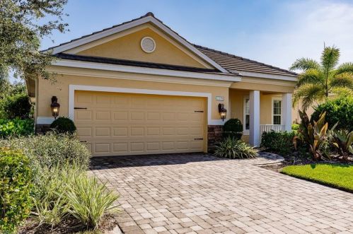 3735 Canopy Cir, Naples, FL 34120-0701