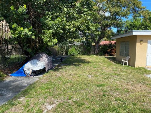 1624 23 Ave, Hollywood FL 33020-1215 exterior