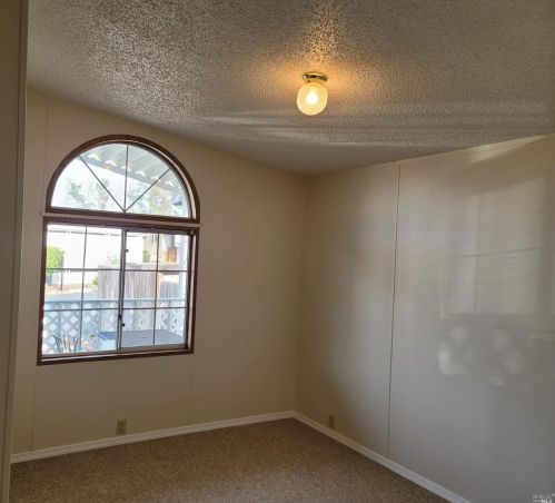 1126 Broadleaf Ln, Windsor CA  95492-9318 exterior