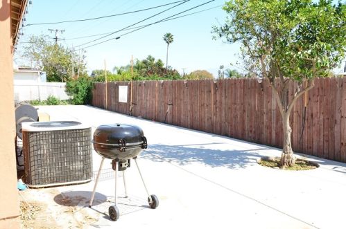 2942 Avalon St, Riverside CA 92509-2015 exterior