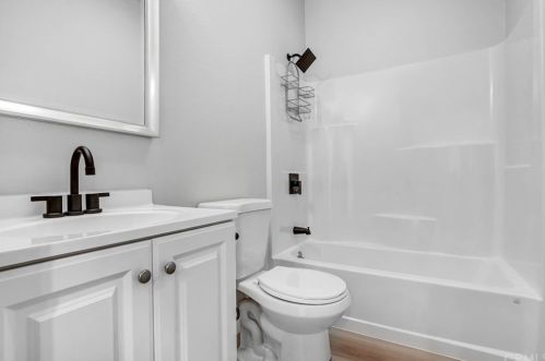 189 L St, Colton CA 92324-3413 exterior