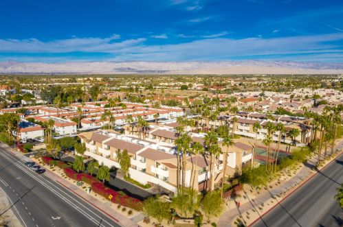 464 Calle Encilia, Palm Springs CA  92262-7590 exterior