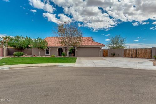 681 Oak Cir, Chandler, AZ 85226-4455