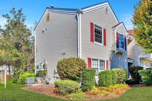 409 Cardinal Ln, Bedminster NJ  07921-1913 exterior