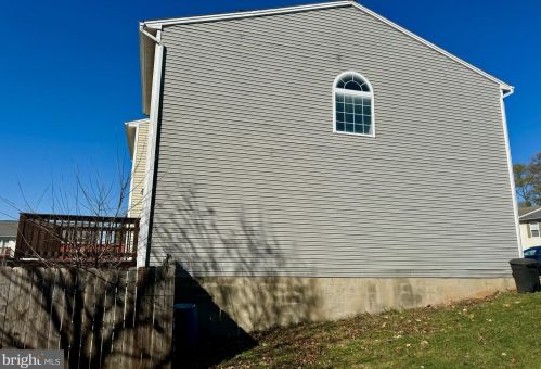 861 Northfield Ct, Harrisonburg VA  22802-4828 exterior