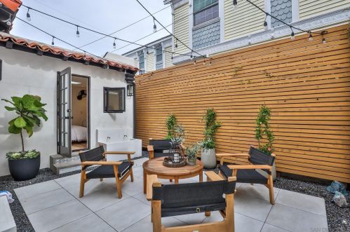 4215 Dawes St, San Diego CA  92109-4158 exterior