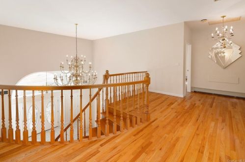245 Bear Ridge Rd, Pleasantville NY  10570-1801 exterior