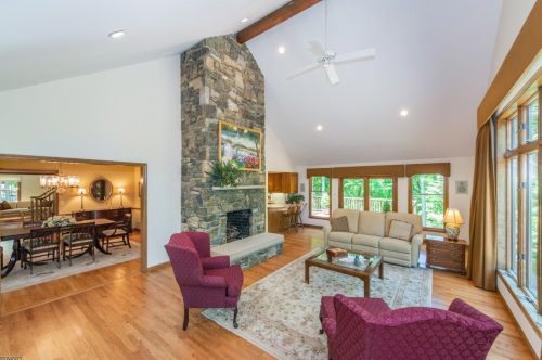 39 Pheasant Run, Kinnelon NJ  07405-3022 exterior