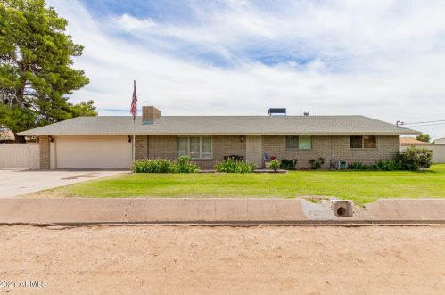 3623 Yorkshire Dr, Glendale AZ  85308-2335 exterior