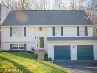 17 Plumosa Dr, Fredericksburg, VA 22405-2130