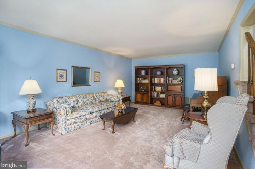 13 Beth Dr, Prospectville PA 19002-1930 exterior