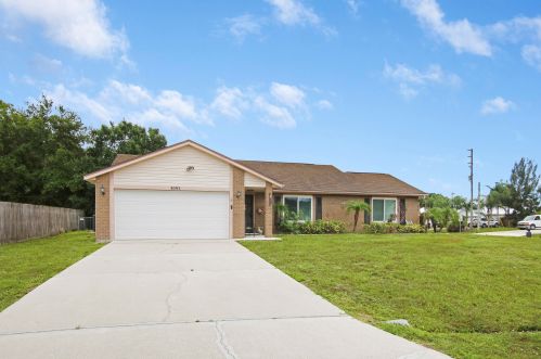 3095 Boxwood Cir, Fort Pierce, FL 34953-6971
