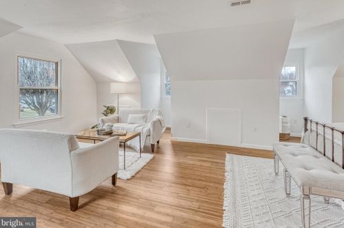 13931 Ruler Ct, Woodbridge VA  22193-3733 exterior